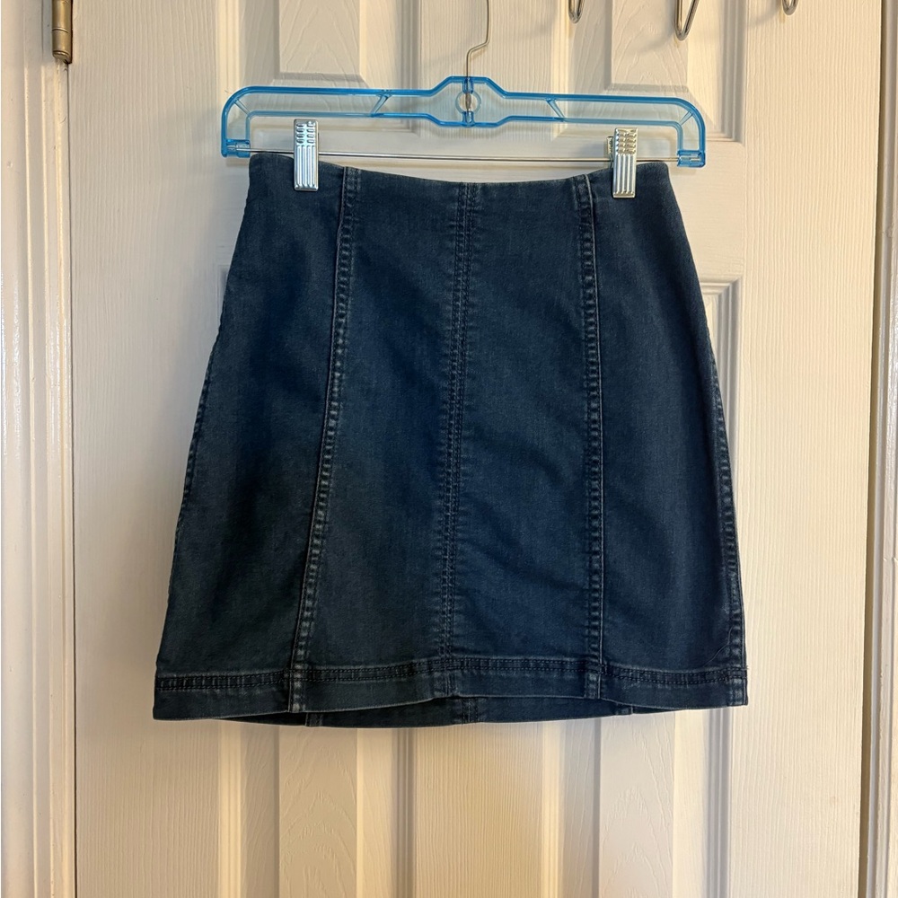 Free People Women's Mini Denim Skirt Size 2.